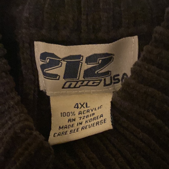 Sweater - Picture 3 of 4